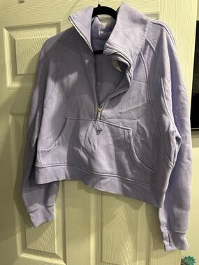 lululemon funnel neck  scuba 1/2 zip M/L
